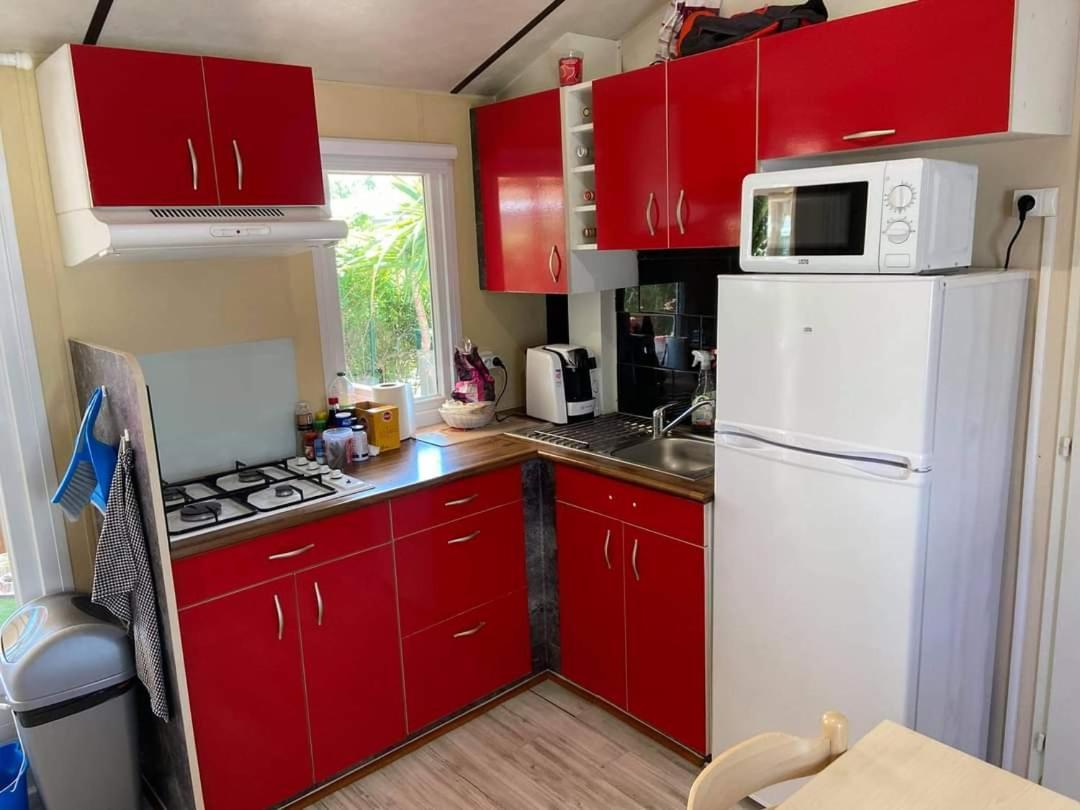 Camping Le Clos Du Thym 滨海阿热莱斯 外观 照片